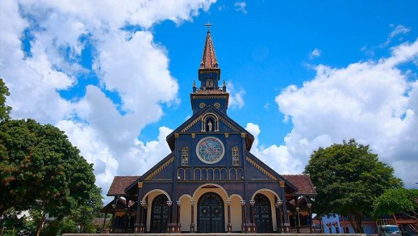 review du lich kon tum megateen